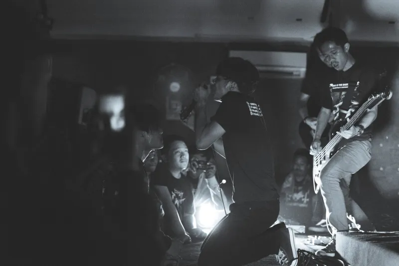 Dodgy PAs, Dead Crowds, and Venues That Deserve a Brick Through the Window